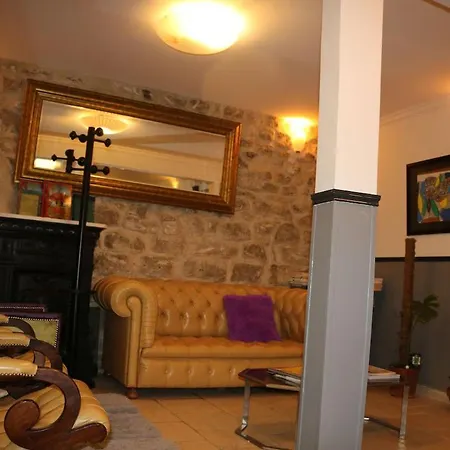 Hotel Clermont Montmartre Parigi