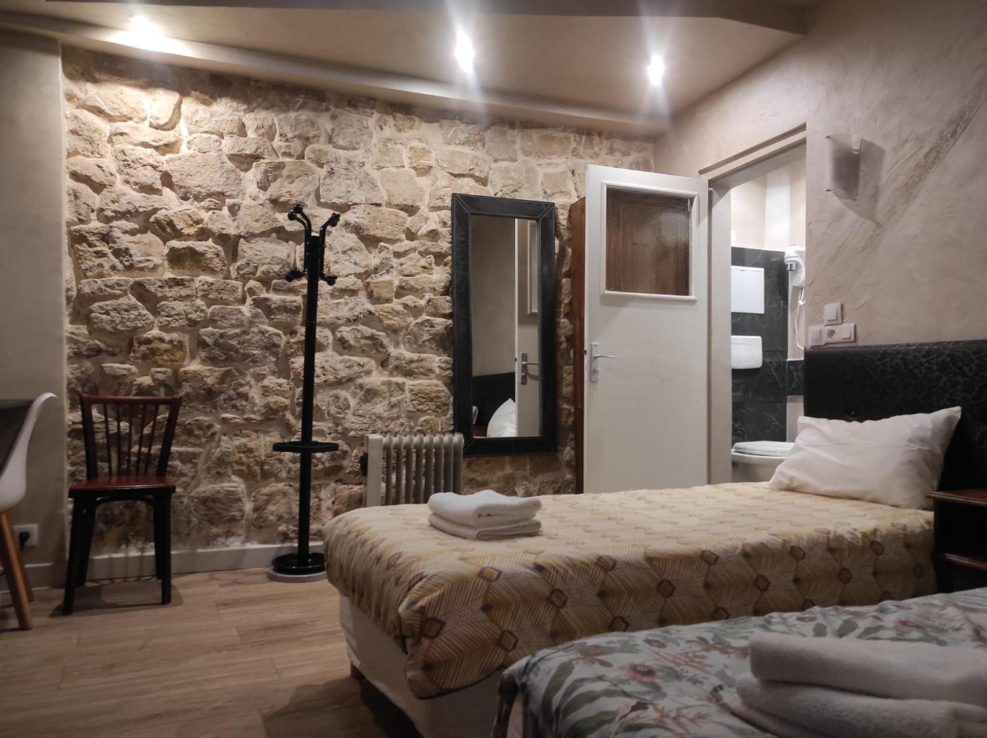 Clermont Montmartre Paris